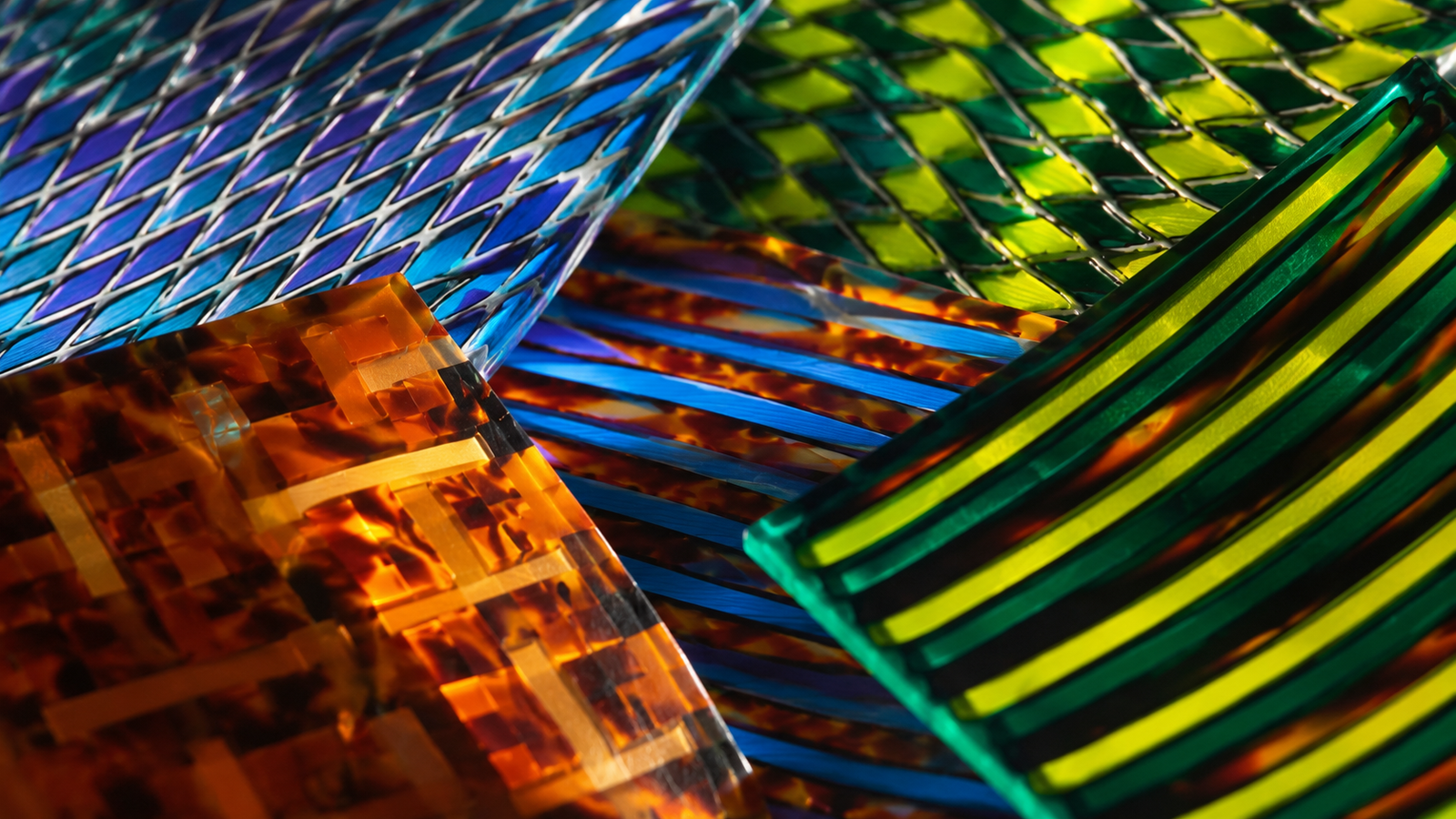 Ricerca GLARE sul colore e sugli acetati per occhiali di design